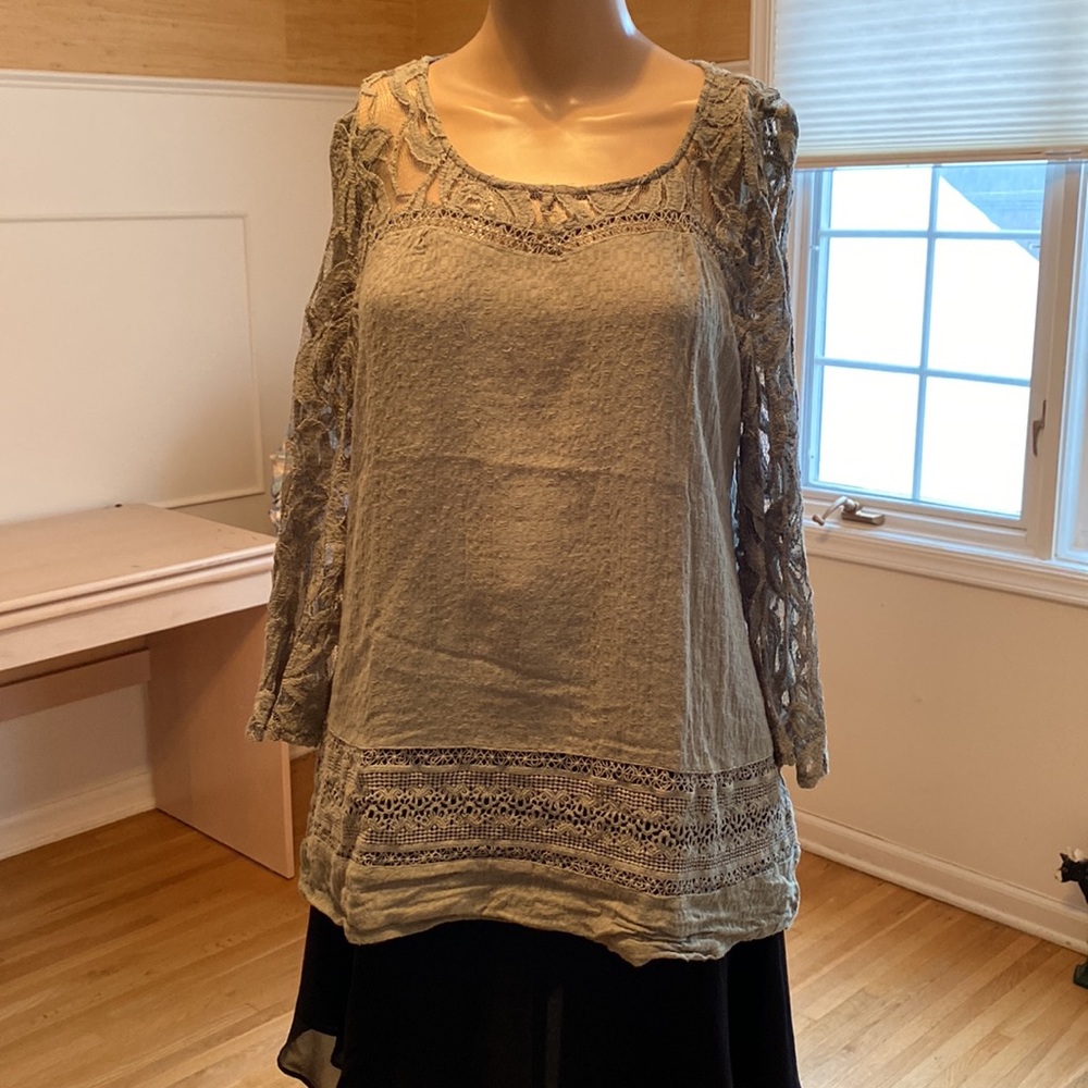 Tunic top by Monoreno.